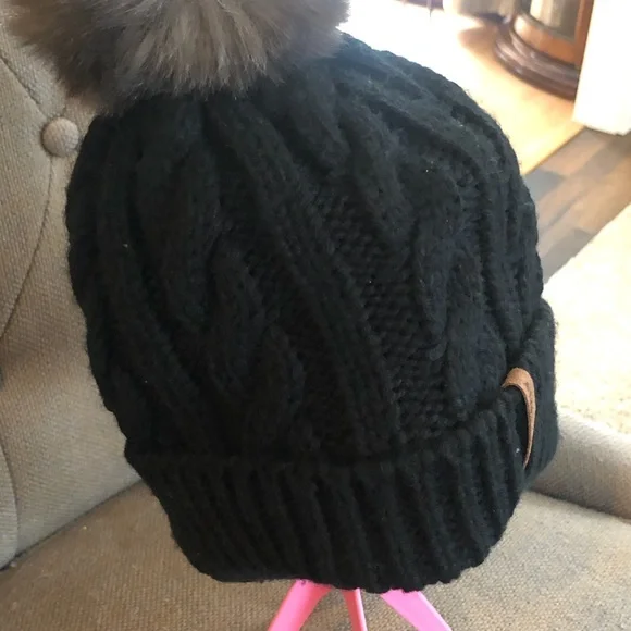 Firefly toque. - Picture 3 of 3